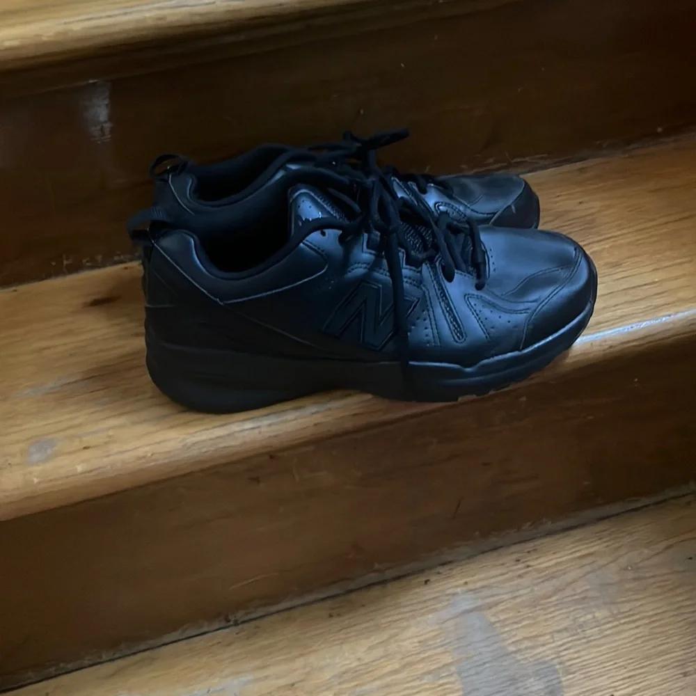 Barely worn work shoes New Balance - Picture 1 of 7